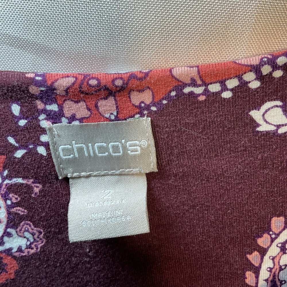 Chicos 2 Large 12-14 Burgundy Floral Paisley Artsy V-neck 3/4 Sleeve Blouse Top - Picture 3 of 5
